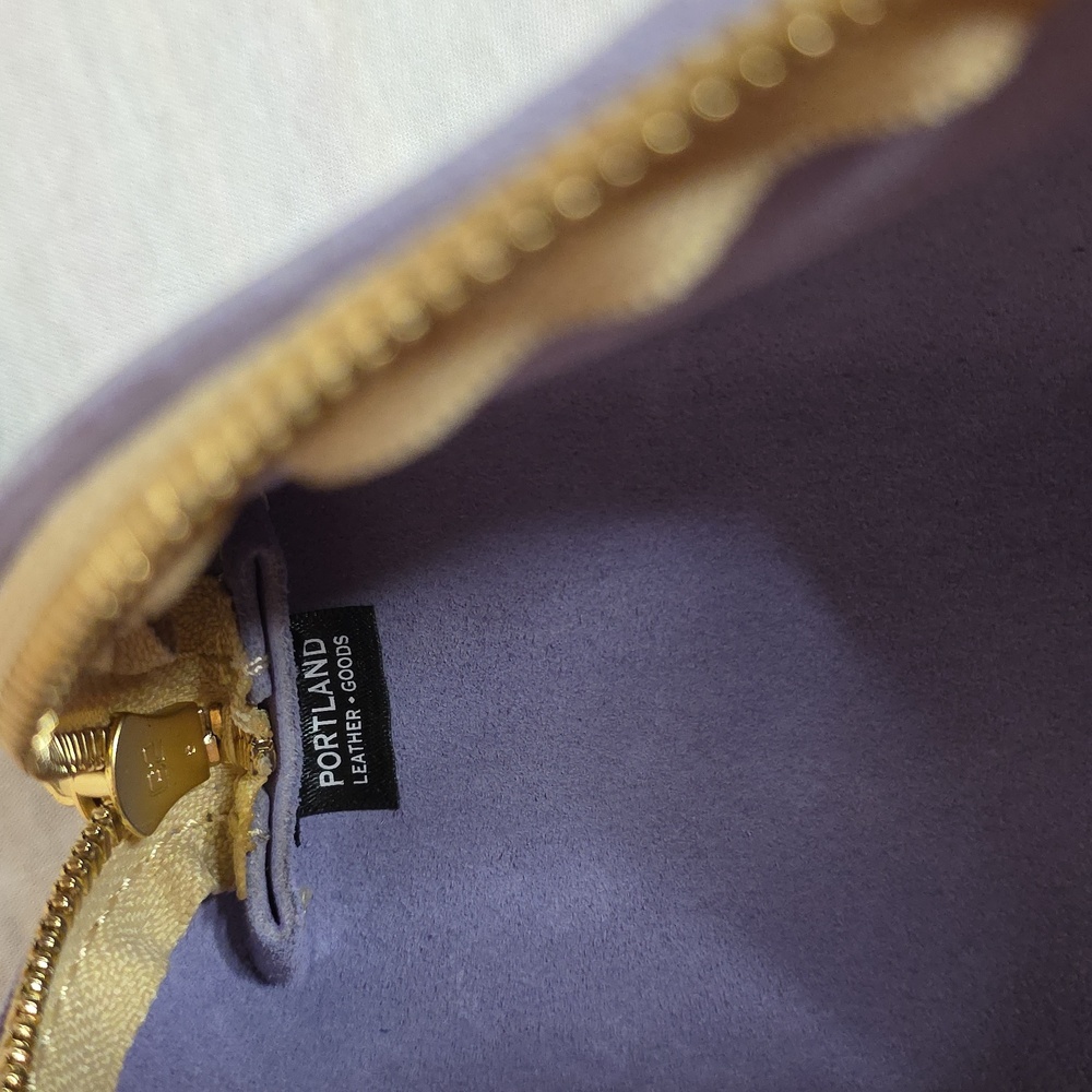 Portland Leather Taco Pouch With Tassel - Picture 2 of 7